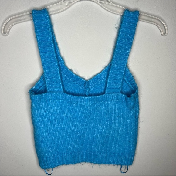 13⭐️Zara Blue Knit Crop Top - Picture 3 of 3